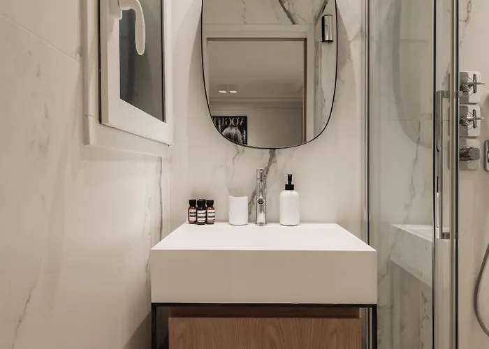 Highstay - Luxury Serviced - Louvre-rivoli Apartment